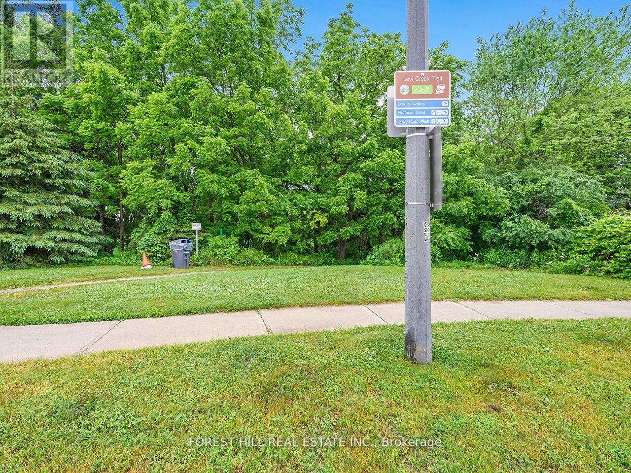 1575 Samuelson Circle, Mississauga, Ontario  L5N 8A2 - Photo 3 - W12552566