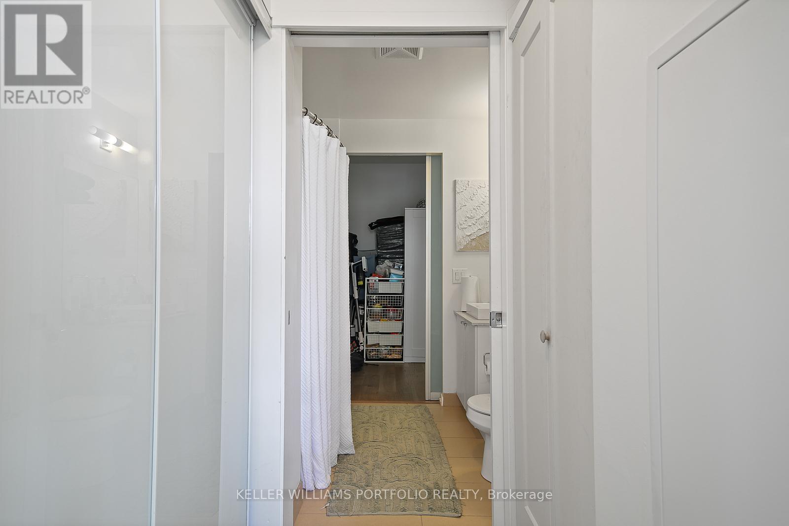 515 - 105 The Queensway Avenue, Toronto, Ontario  M6G 5B5 - Photo 14 - W12552568