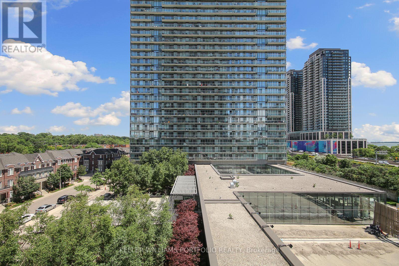 515 - 105 The Queensway Avenue, Toronto, Ontario  M6G 5B5 - Photo 25 - W12552568