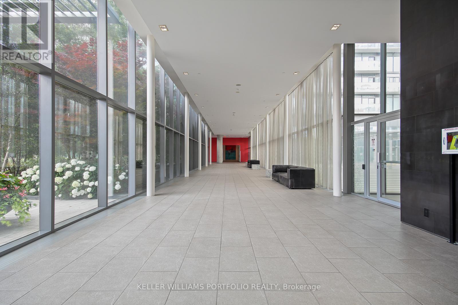 515 - 105 The Queensway Avenue, Toronto, Ontario  M6G 5B5 - Photo 30 - W12552568