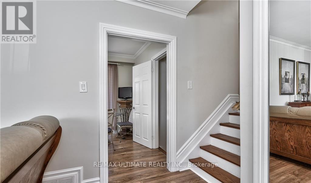 1203 Sixth Line, Oakville, Ontario  L6H 1W8 - Photo 5 - W12552578