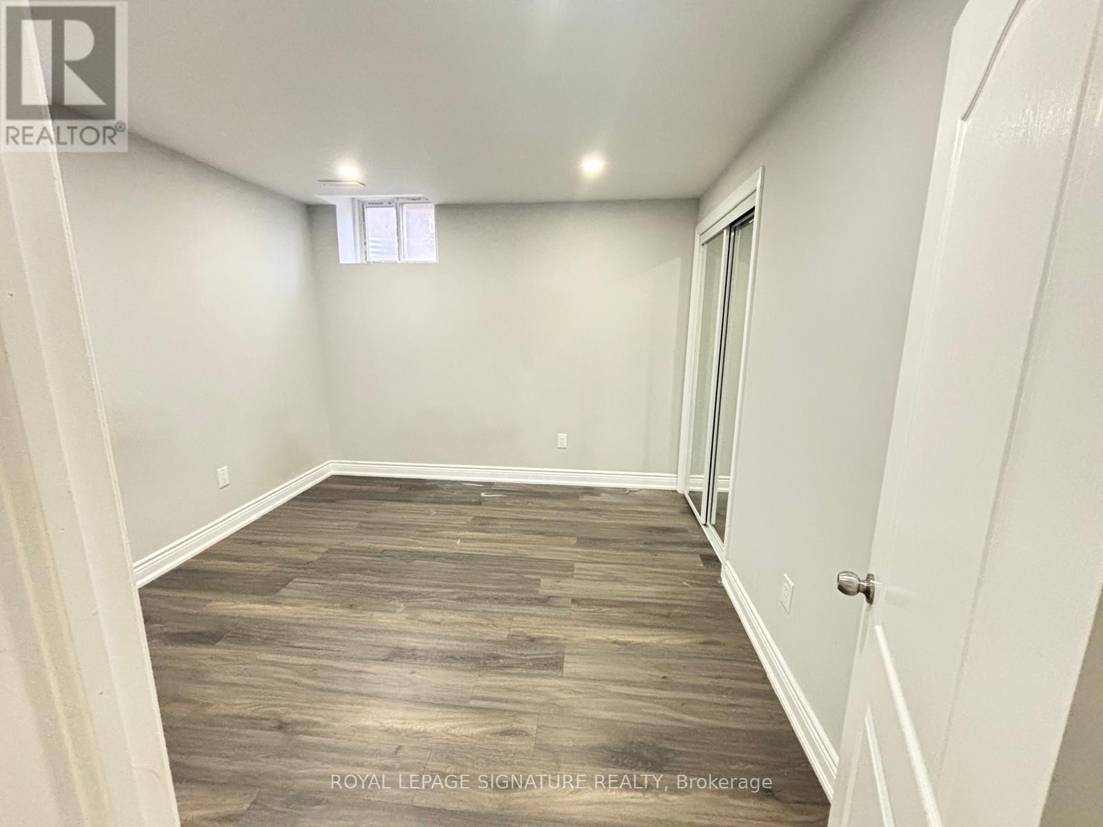 Lower - 59 Jayfield Road, Brampton, Ontario  L6S 3G4 - Photo 10 - W12552600