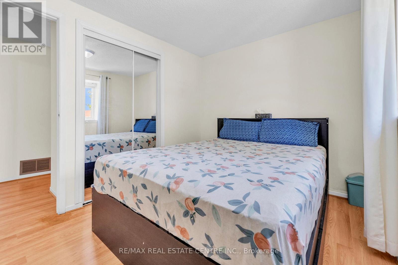 102 - 105 Hansen Road N, Brampton, Ontario  L6V 3C9 - Photo 21 - W12552608