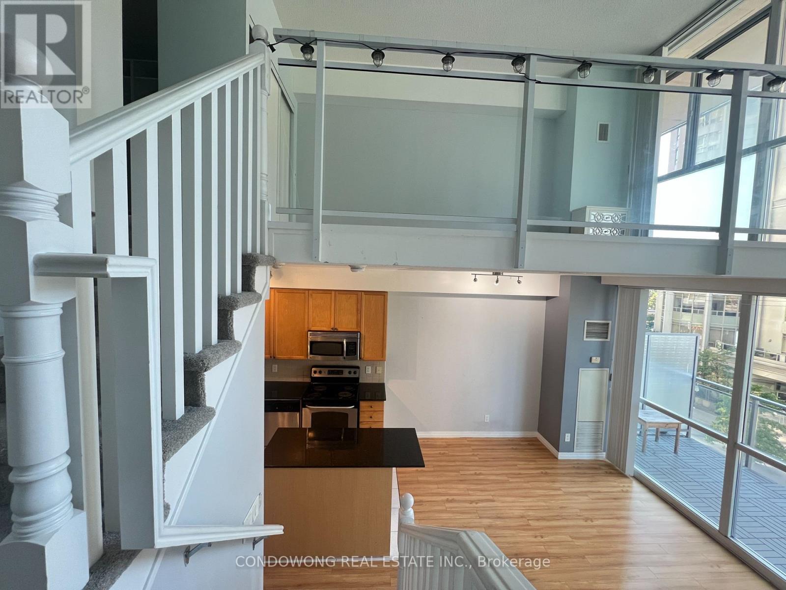 305 - 225 Webb Drive, Mississauga, Ontario  L5B 4P2 - Photo 14 - W12552614