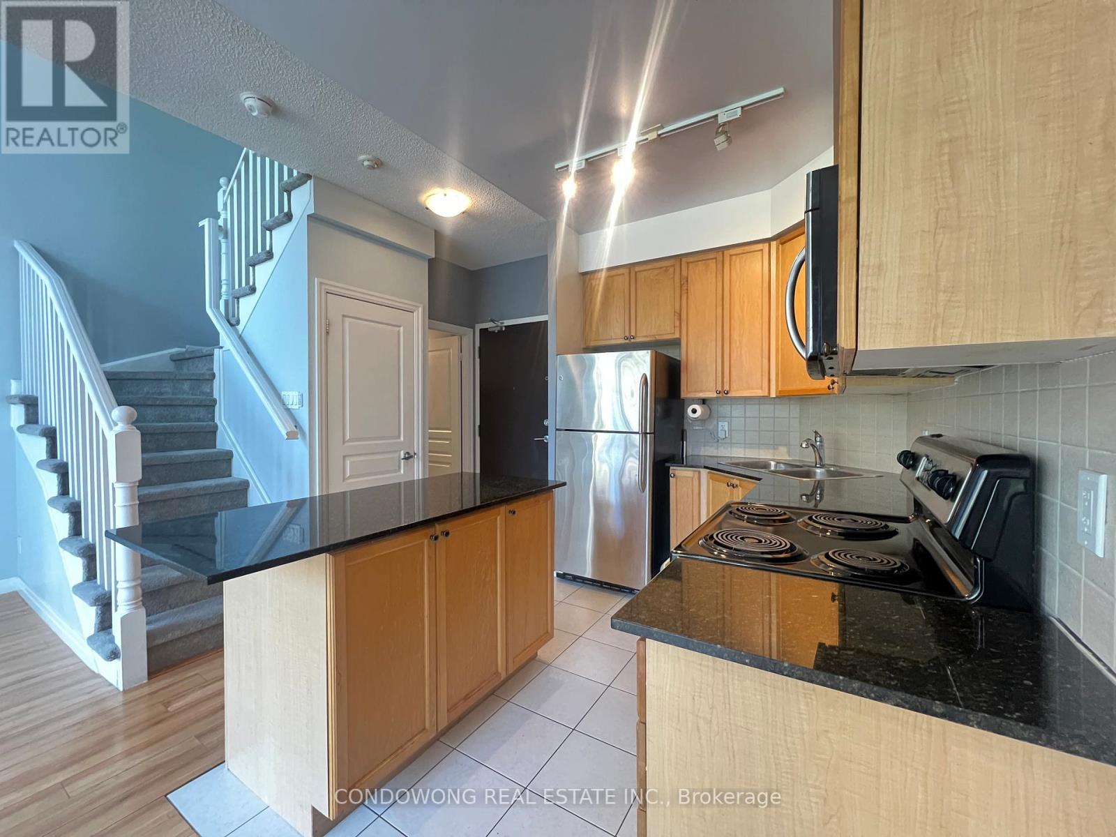 305 - 225 Webb Drive, Mississauga, Ontario  L5B 4P2 - Photo 20 - W12552614