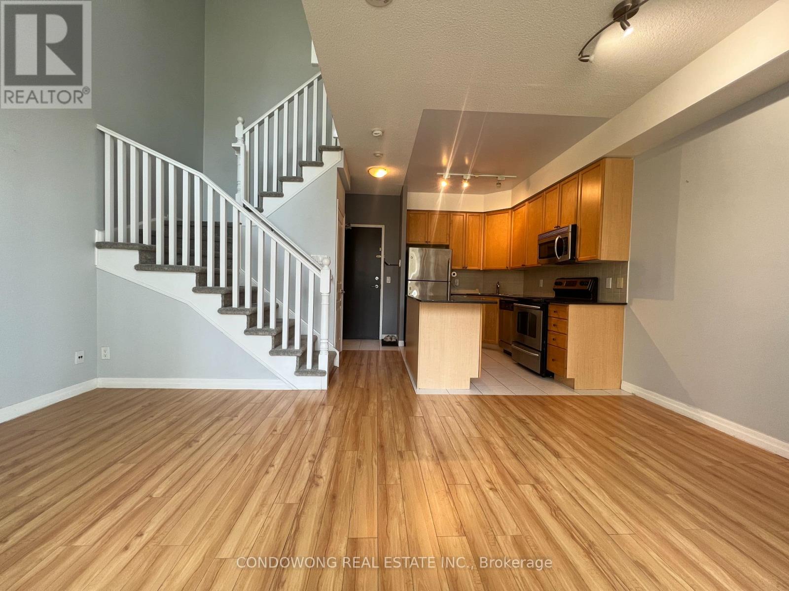 305 - 225 Webb Drive, Mississauga, Ontario  L5B 4P2 - Photo 23 - W12552614