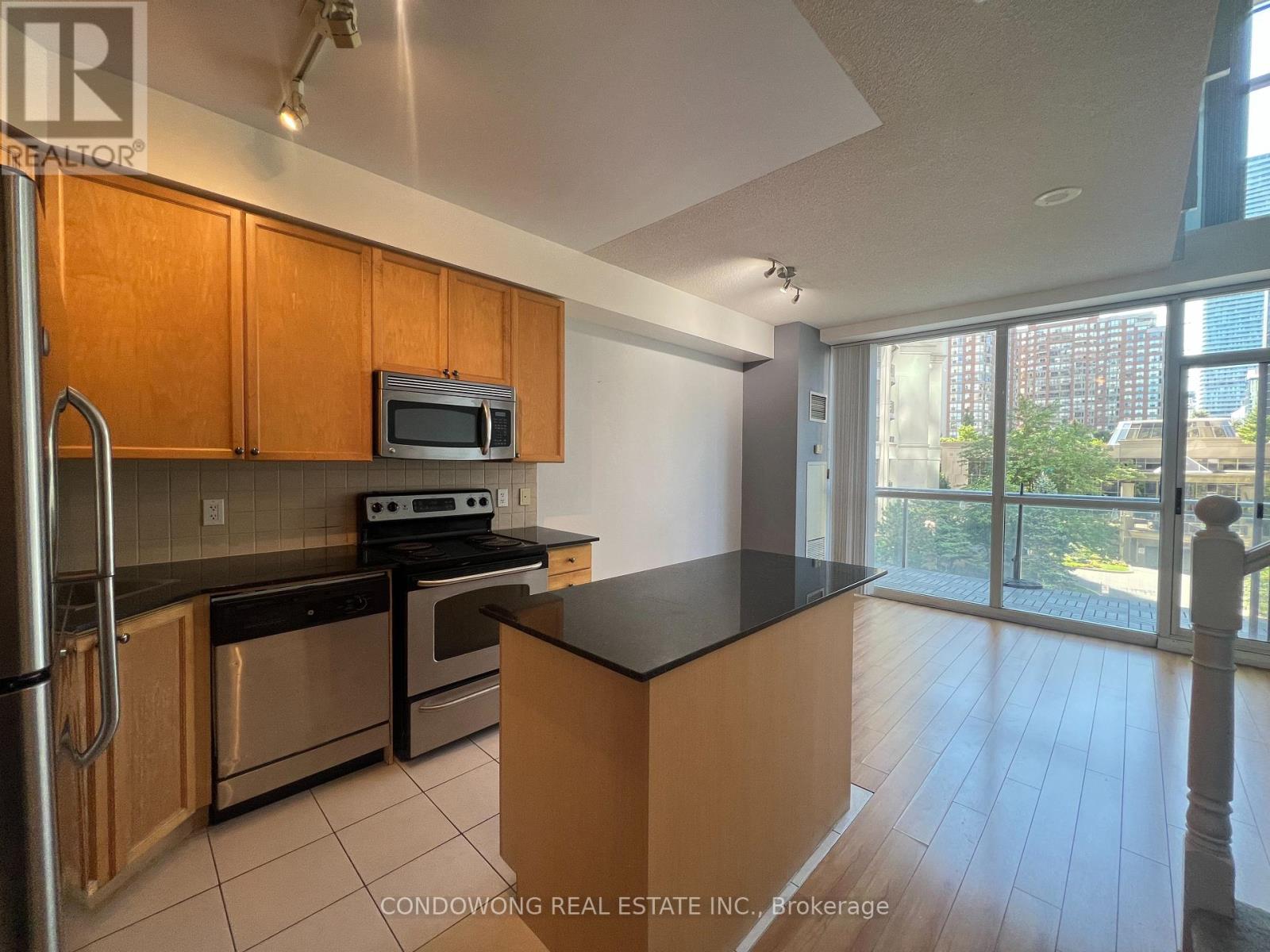 305 - 225 Webb Drive, Mississauga, Ontario  L5B 4P2 - Photo 25 - W12552614