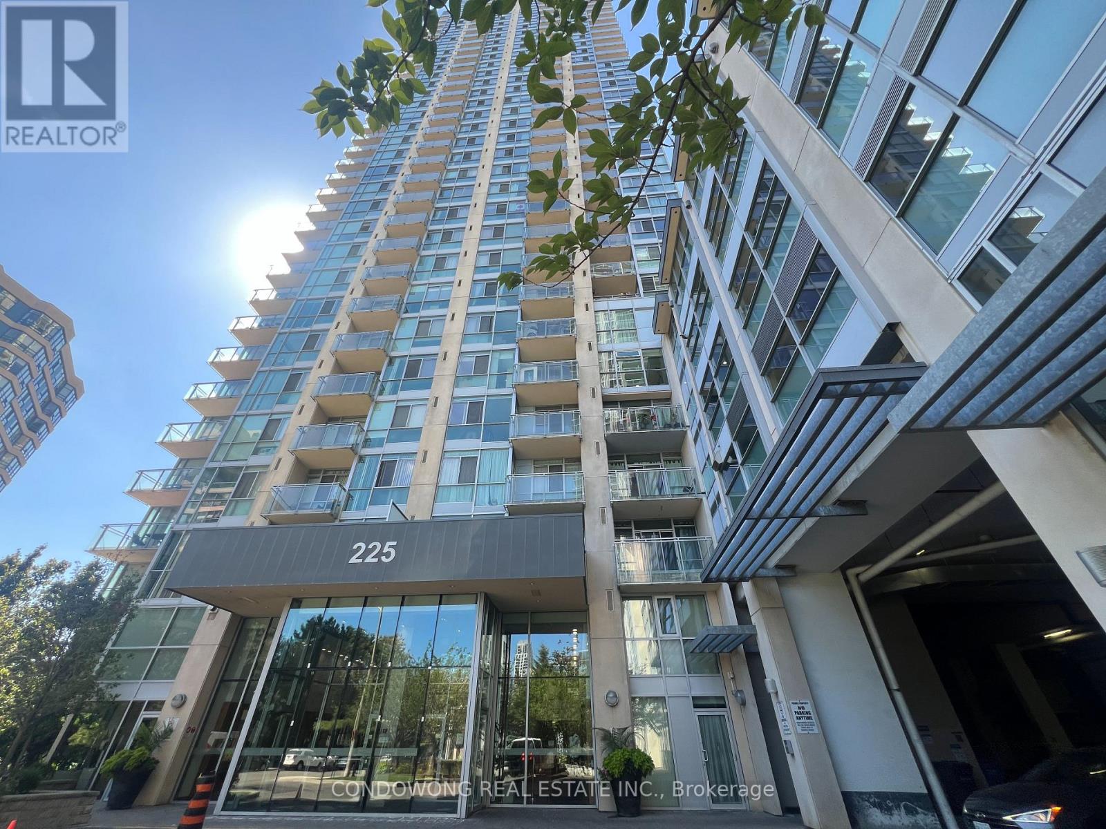 305 - 225 Webb Drive, Mississauga, Ontario  L5B 4P2 - Photo 28 - W12552614