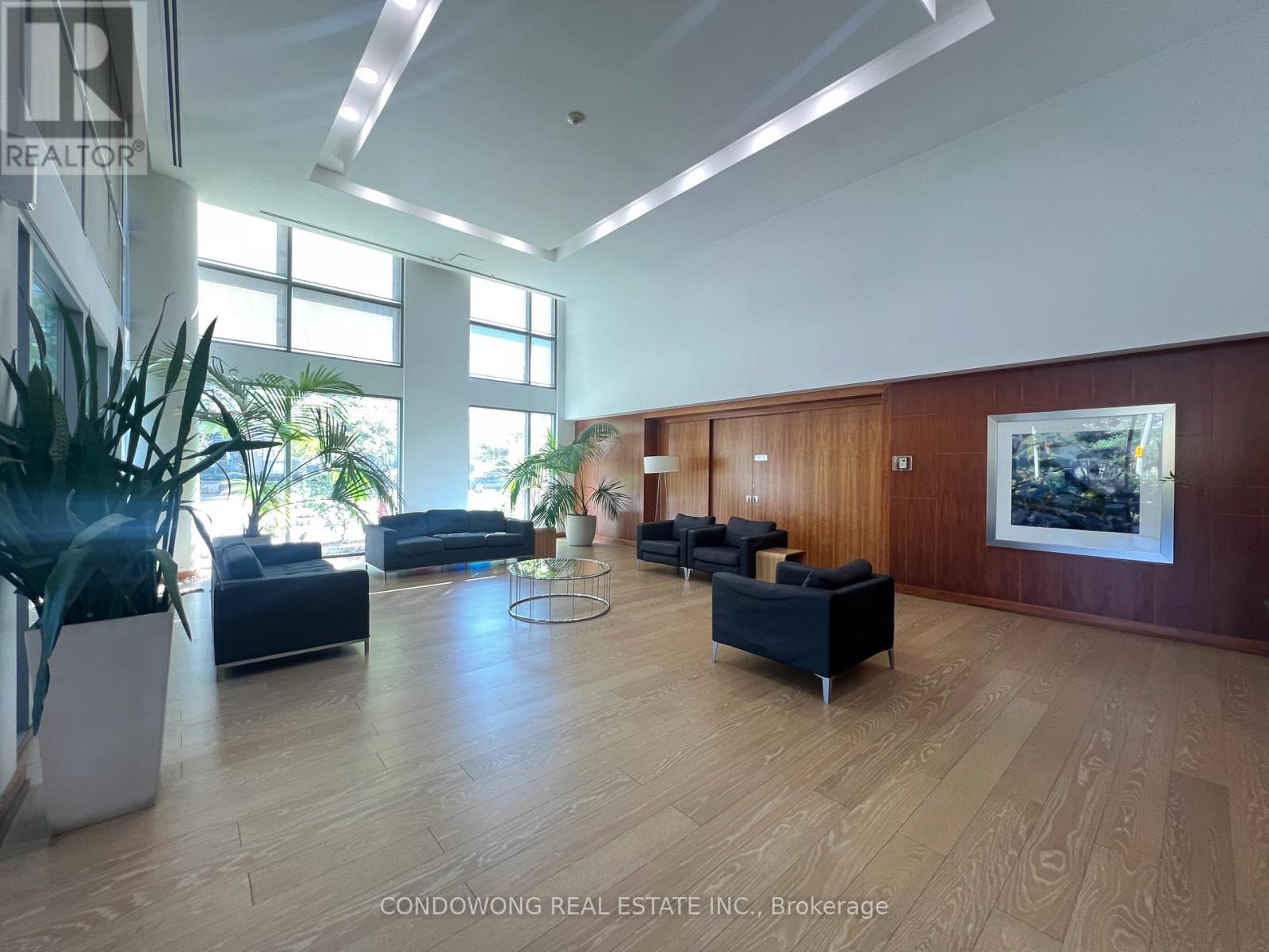 305 - 225 Webb Drive, Mississauga, Ontario  L5B 4P2 - Photo 32 - W12552614