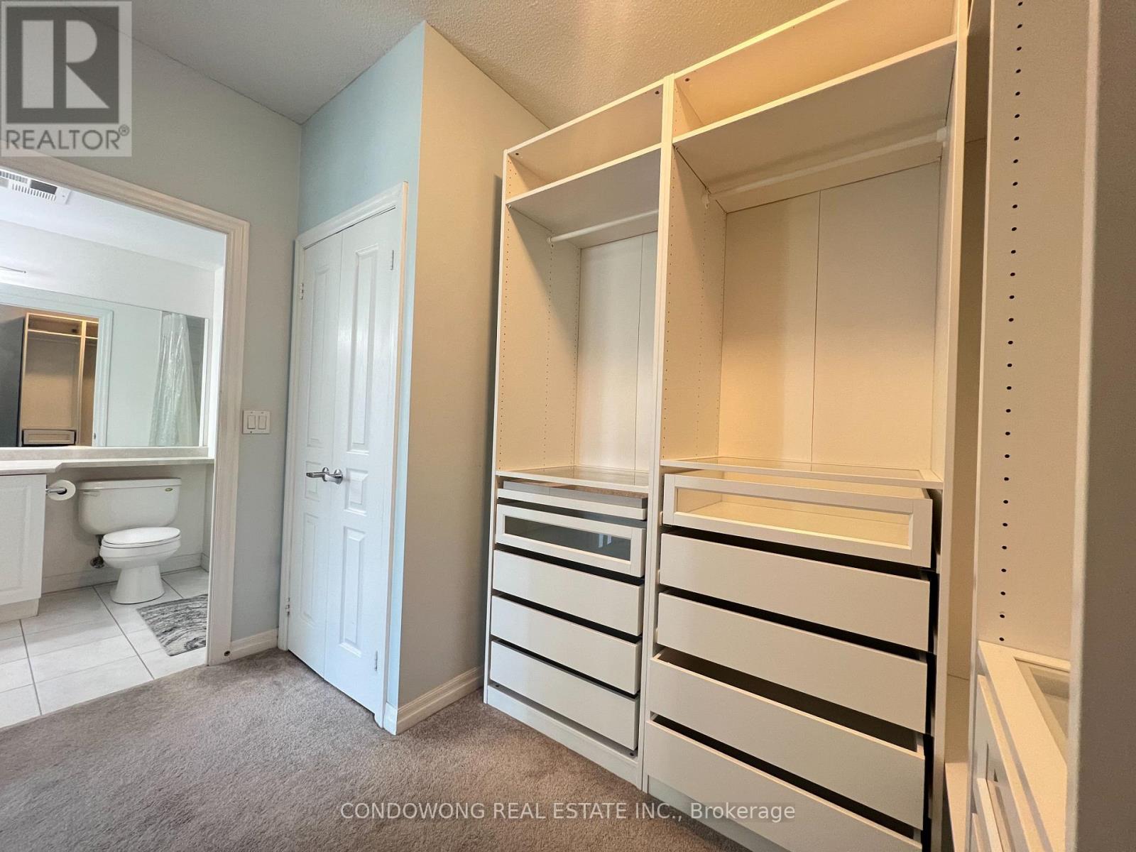 305 - 225 Webb Drive, Mississauga, Ontario  L5B 4P2 - Photo 9 - W12552614