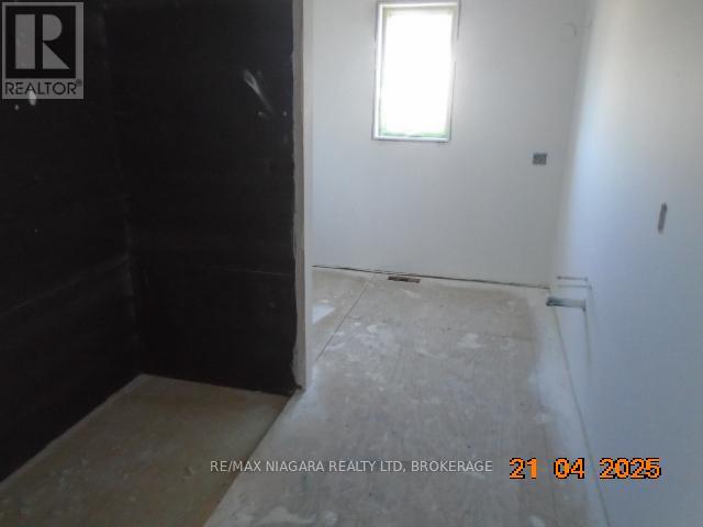 455 Mines Road, Haldimand, Ontario N3W 1X6 - Photo 13 - X12552666