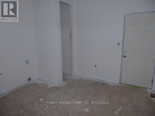 455 Mines Road, Haldimand, Ontario N3W 1X6 - Photo 15 - X12552666