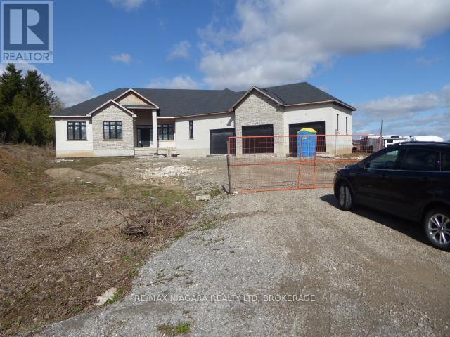 455 Mines Road, Haldimand, Ontario N3W 1X6 - Photo 2 - X12552666