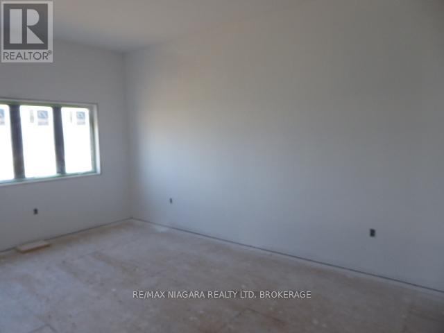 455 Mines Road, Haldimand, Ontario N3W 1X6 - Photo 21 - X12552666