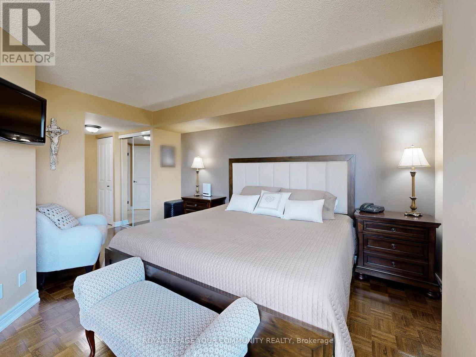 1611 - 61 Markbrook Lane, Toronto, Ontario  M9V 5E7 - Photo 14 - W12479975