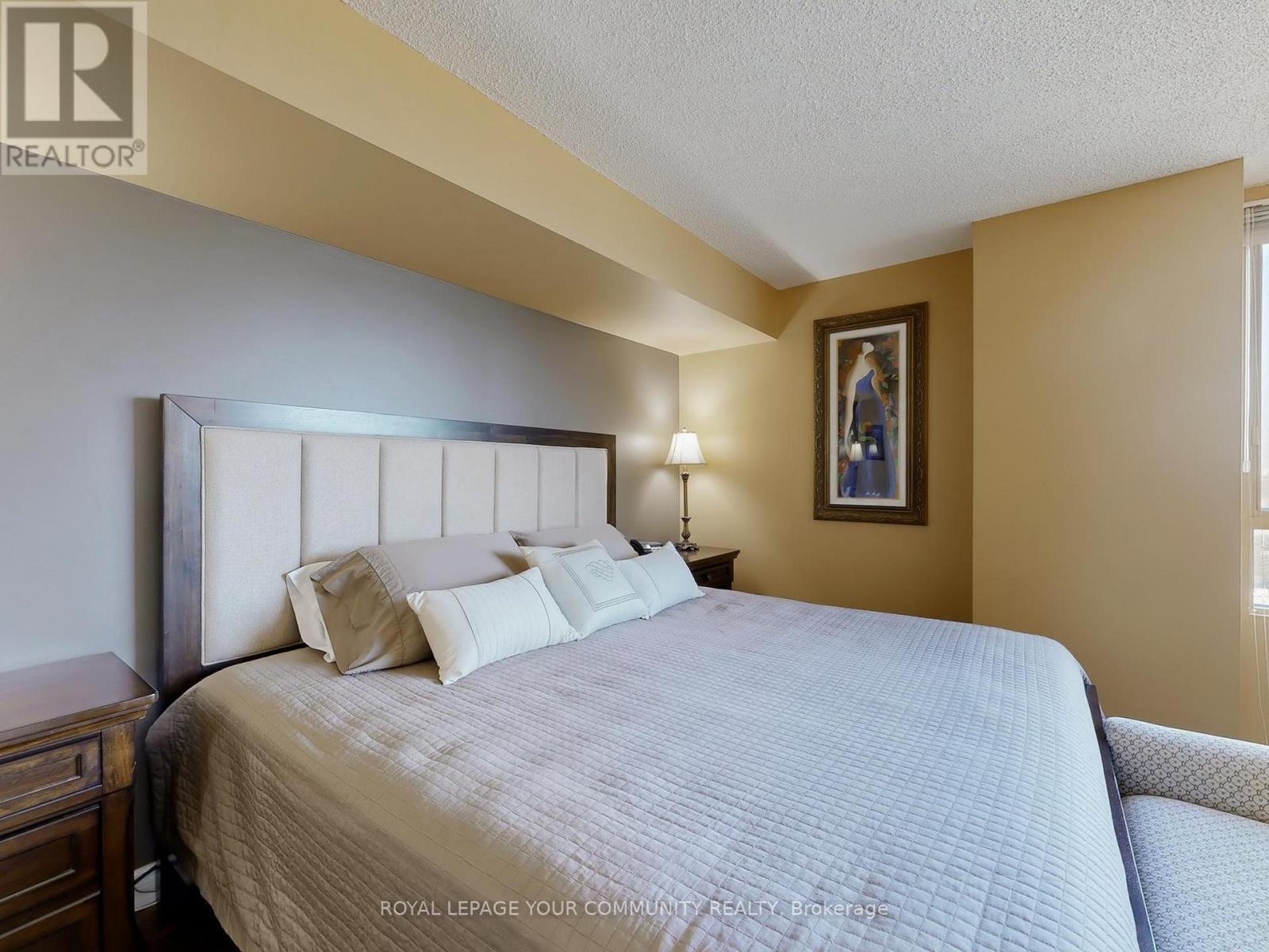 1611 - 61 Markbrook Lane, Toronto, Ontario  M9V 5E7 - Photo 16 - W12479975