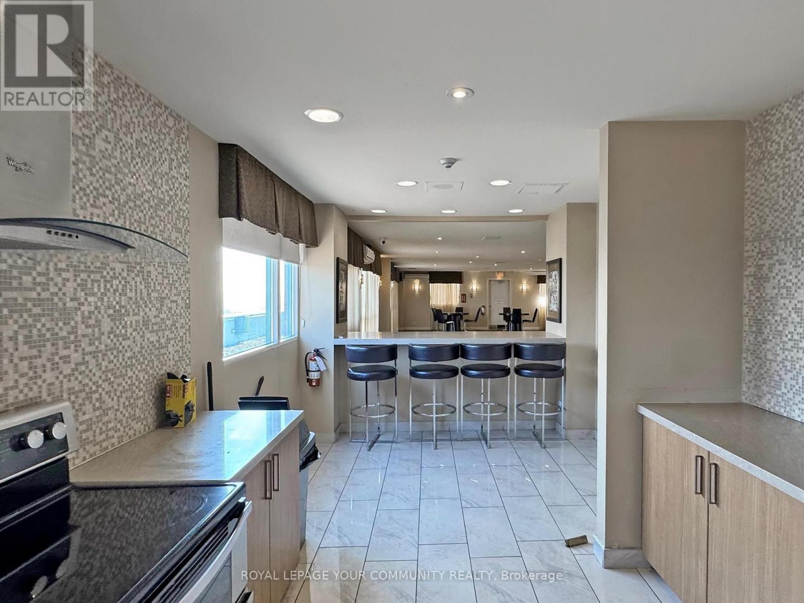 1611 - 61 Markbrook Lane, Toronto, Ontario  M9V 5E7 - Photo 40 - W12479975