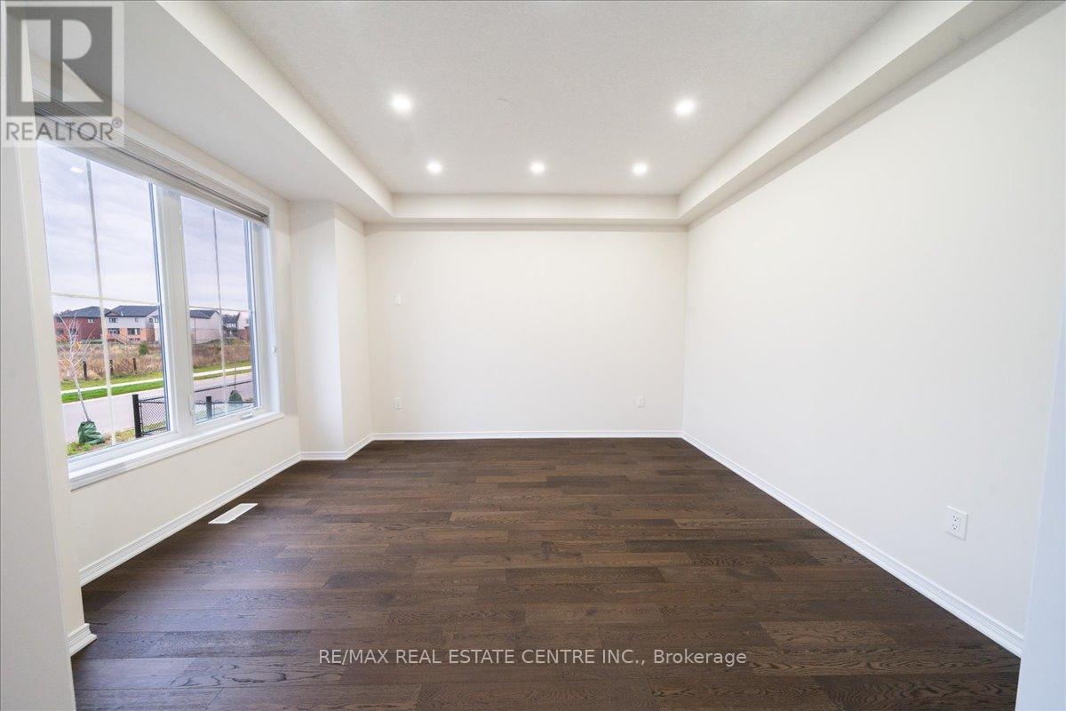 107 Cuesta Heights, Hamilton, Ontario  L8J 0M2 - Photo 13 - X12552450