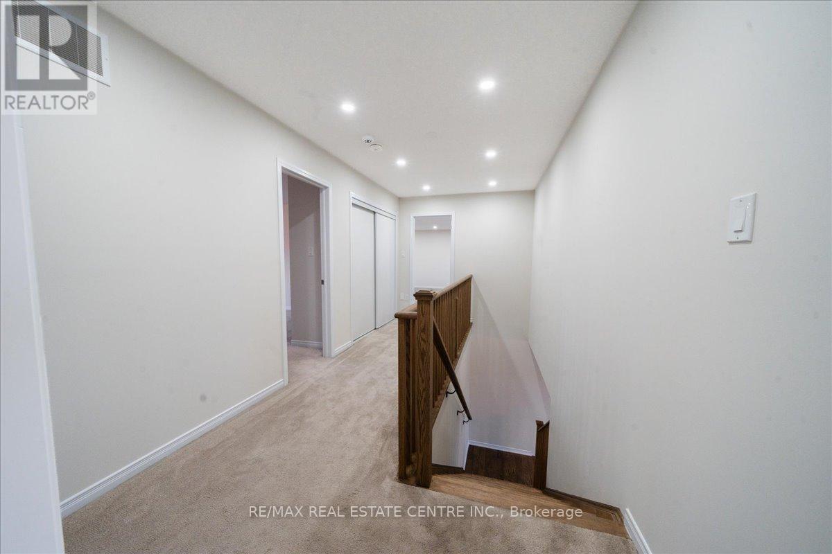 107 Cuesta Heights, Hamilton, Ontario  L8J 0M2 - Photo 24 - X12552450