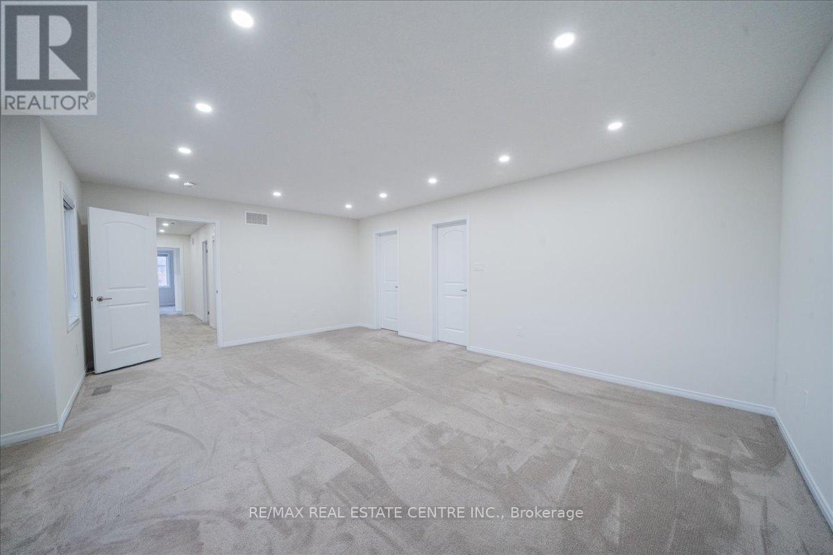 107 Cuesta Heights, Hamilton, Ontario  L8J 0M2 - Photo 32 - X12552450