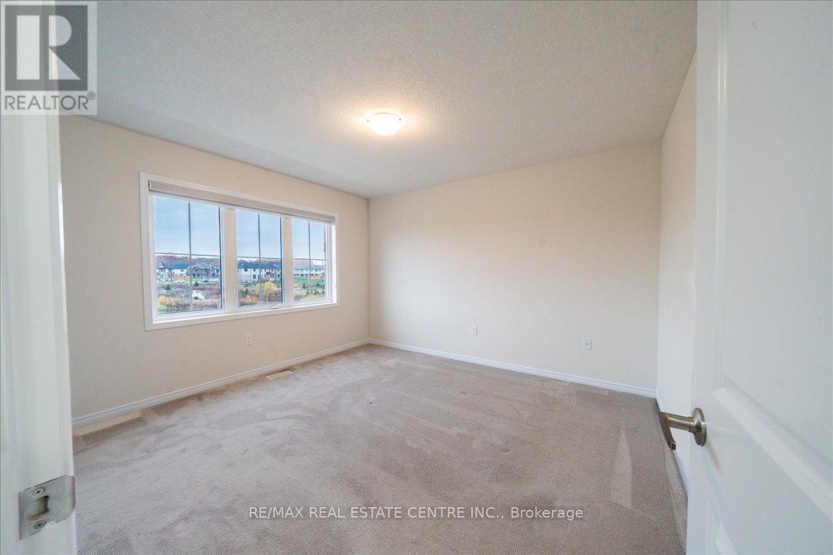 107 Cuesta Heights, Hamilton, Ontario  L8J 0M2 - Photo 34 - X12552450