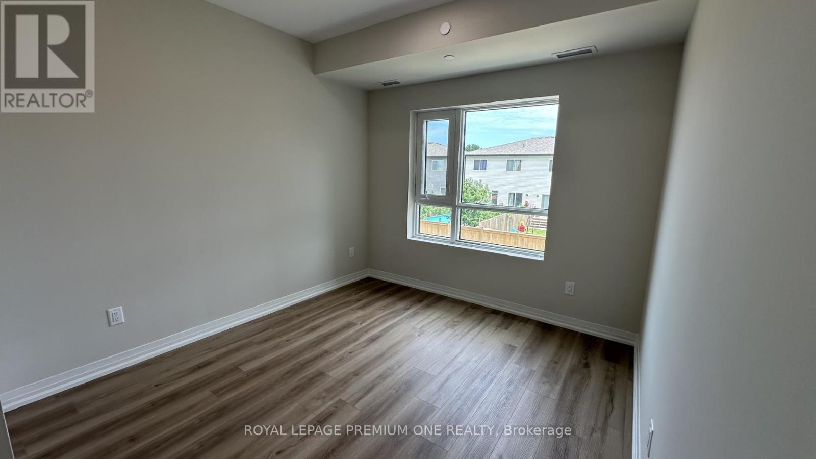 220 - 50 Herrick Avenue, St. Catharines, Ontario L2P 2T9 - Photo 20 - X12552482