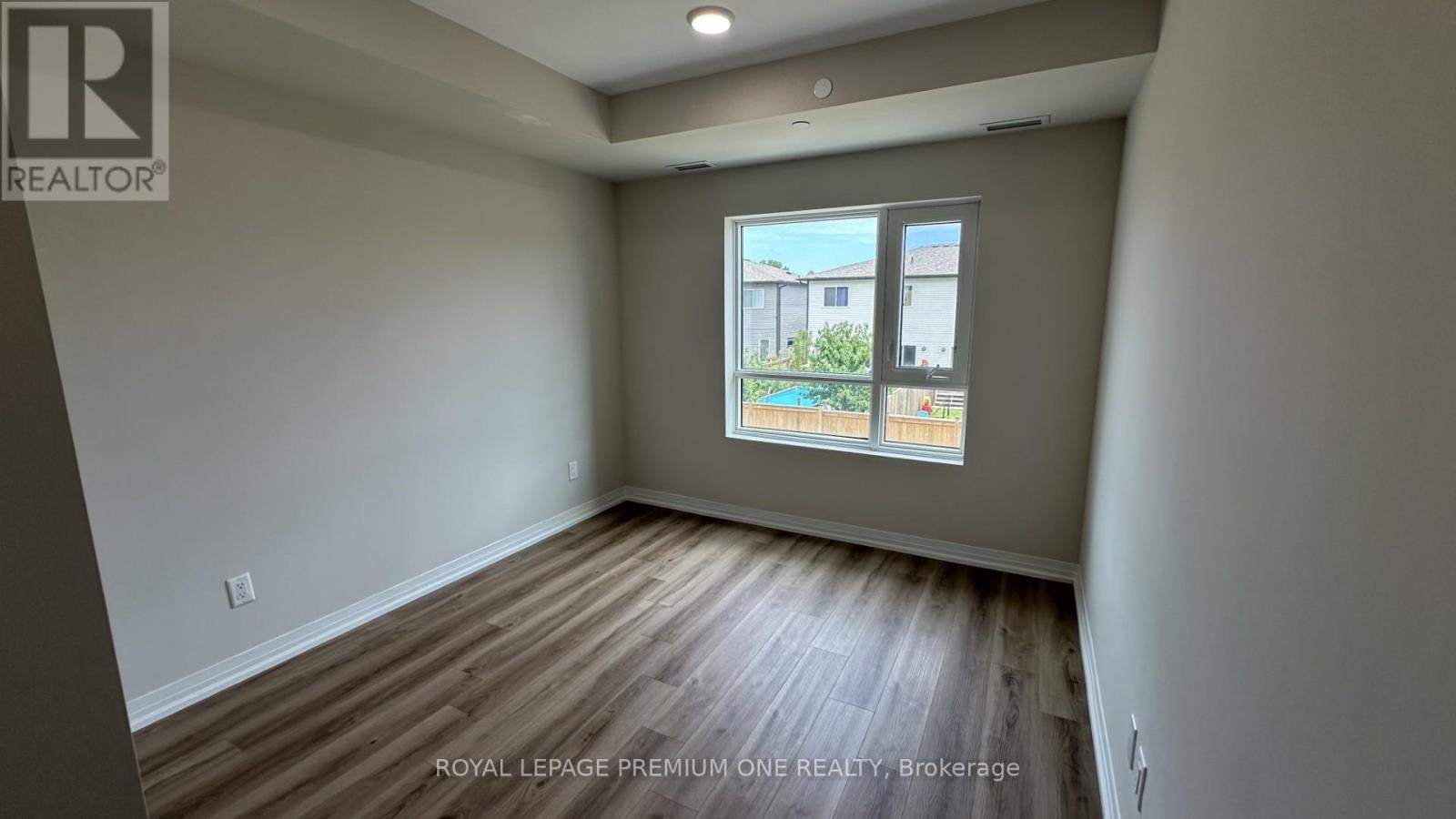 220 - 50 Herrick Avenue, St. Catharines, Ontario L2P 2T9 - Photo 24 - X12552482