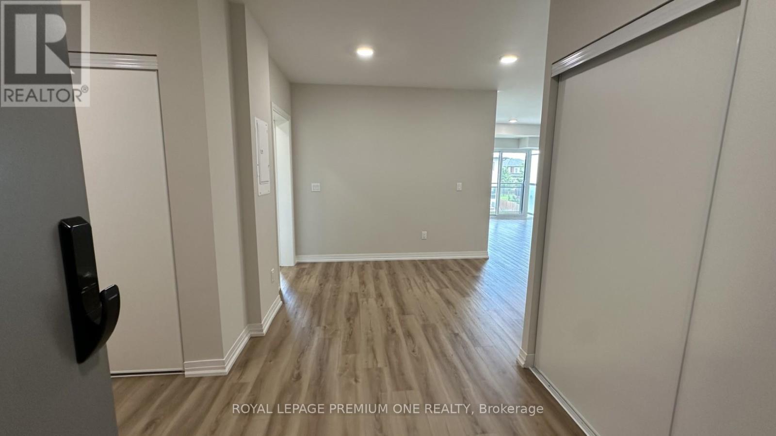 220 - 50 Herrick Avenue, St. Catharines, Ontario L2P 2T9 - Photo 6 - X12552482