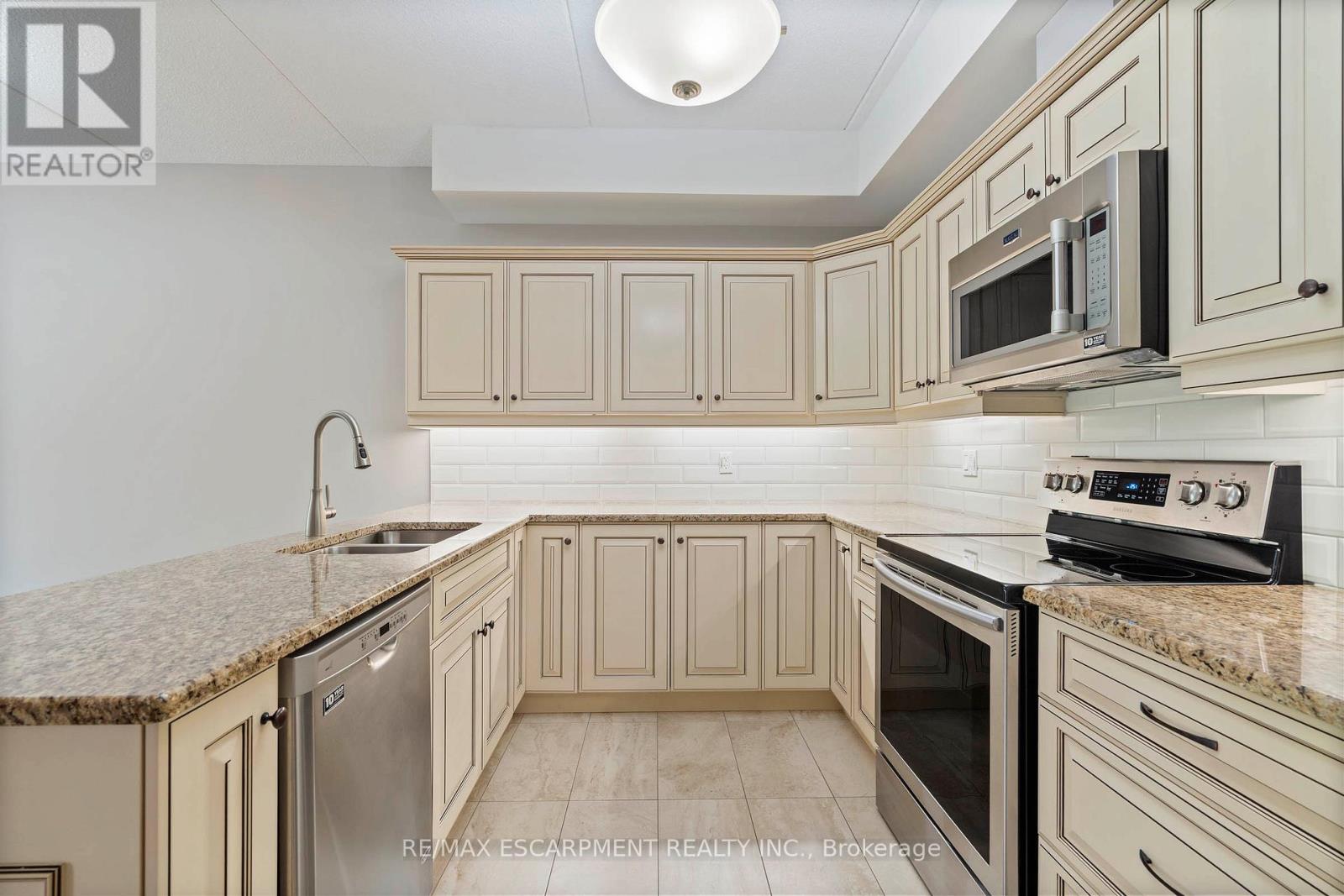 213 - 4644 Pettit Avenue, Niagara Falls, Ontario  L2E 0B4 - Photo 16 - X12552498