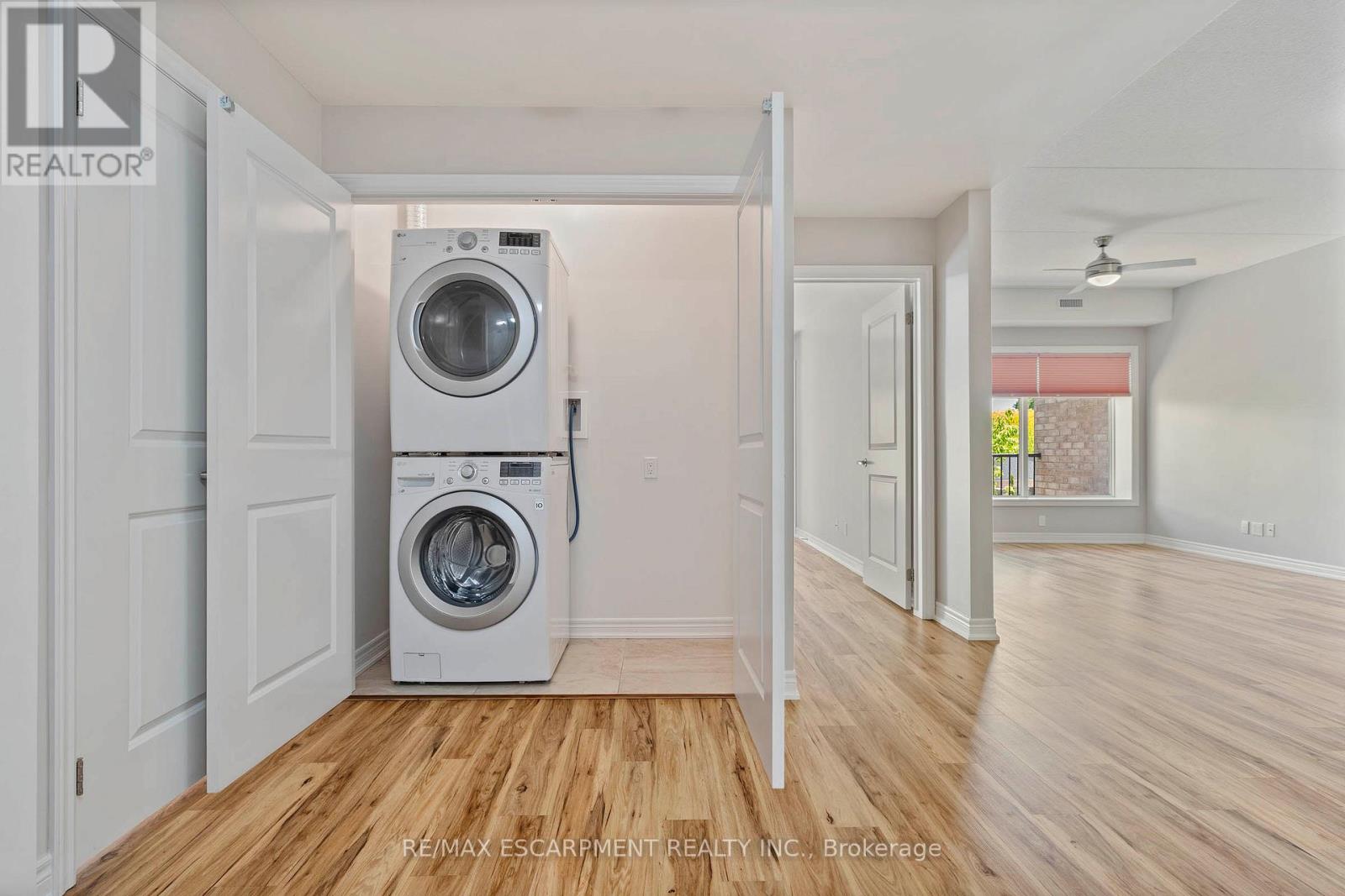 213 - 4644 Pettit Avenue, Niagara Falls, Ontario  L2E 0B4 - Photo 32 - X12552498