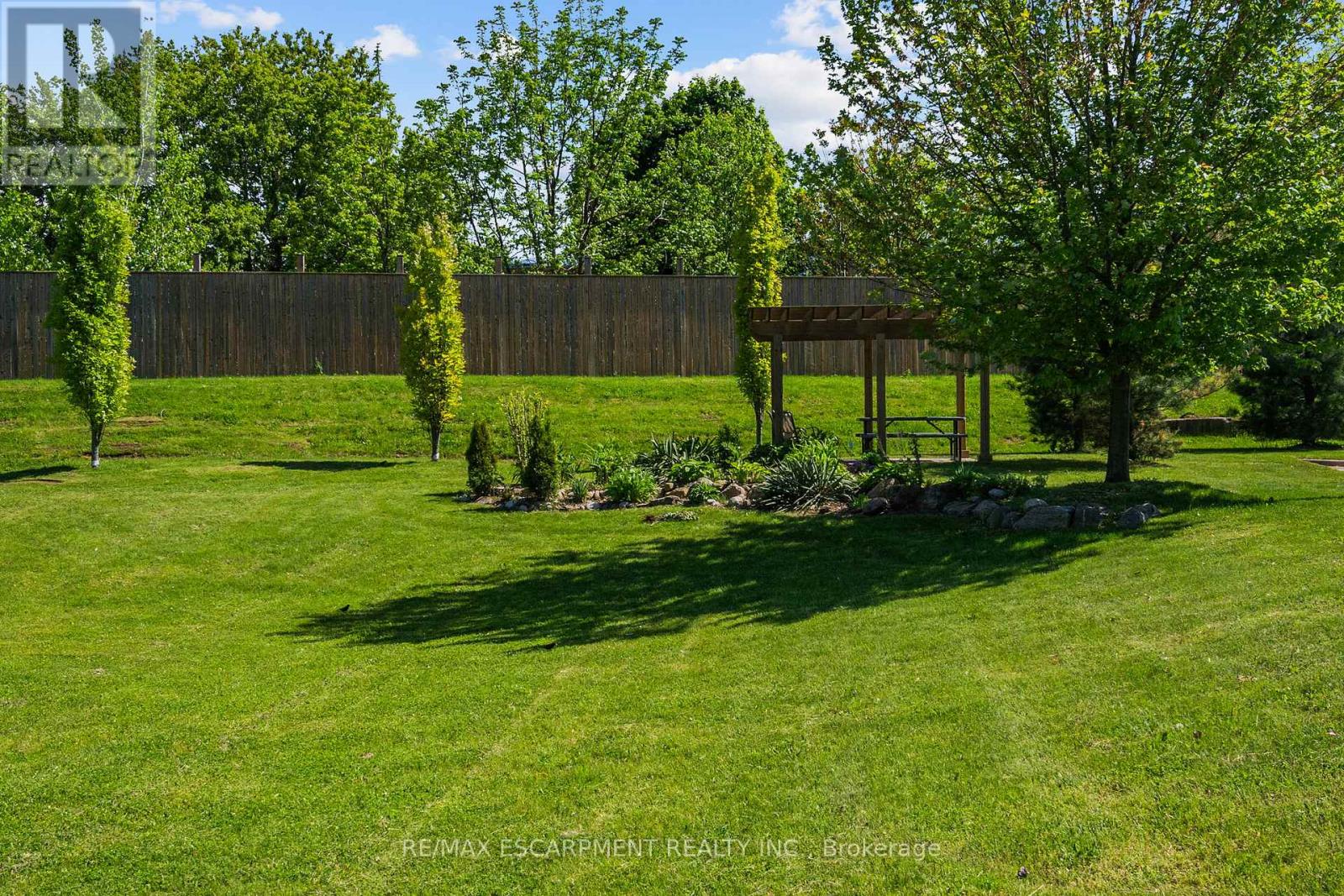 213 - 4644 Pettit Avenue, Niagara Falls, Ontario  L2E 0B4 - Photo 43 - X12552498