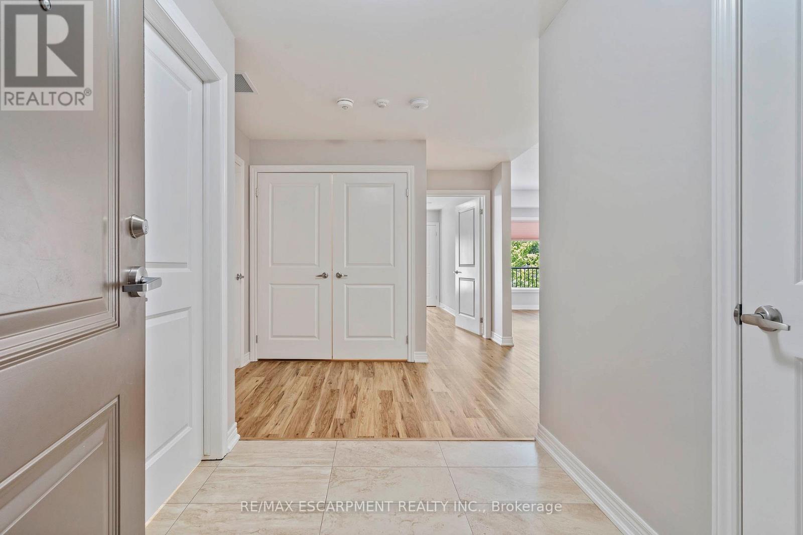 213 - 4644 Pettit Avenue, Niagara Falls, Ontario  L2E 0B4 - Photo 7 - X12552498