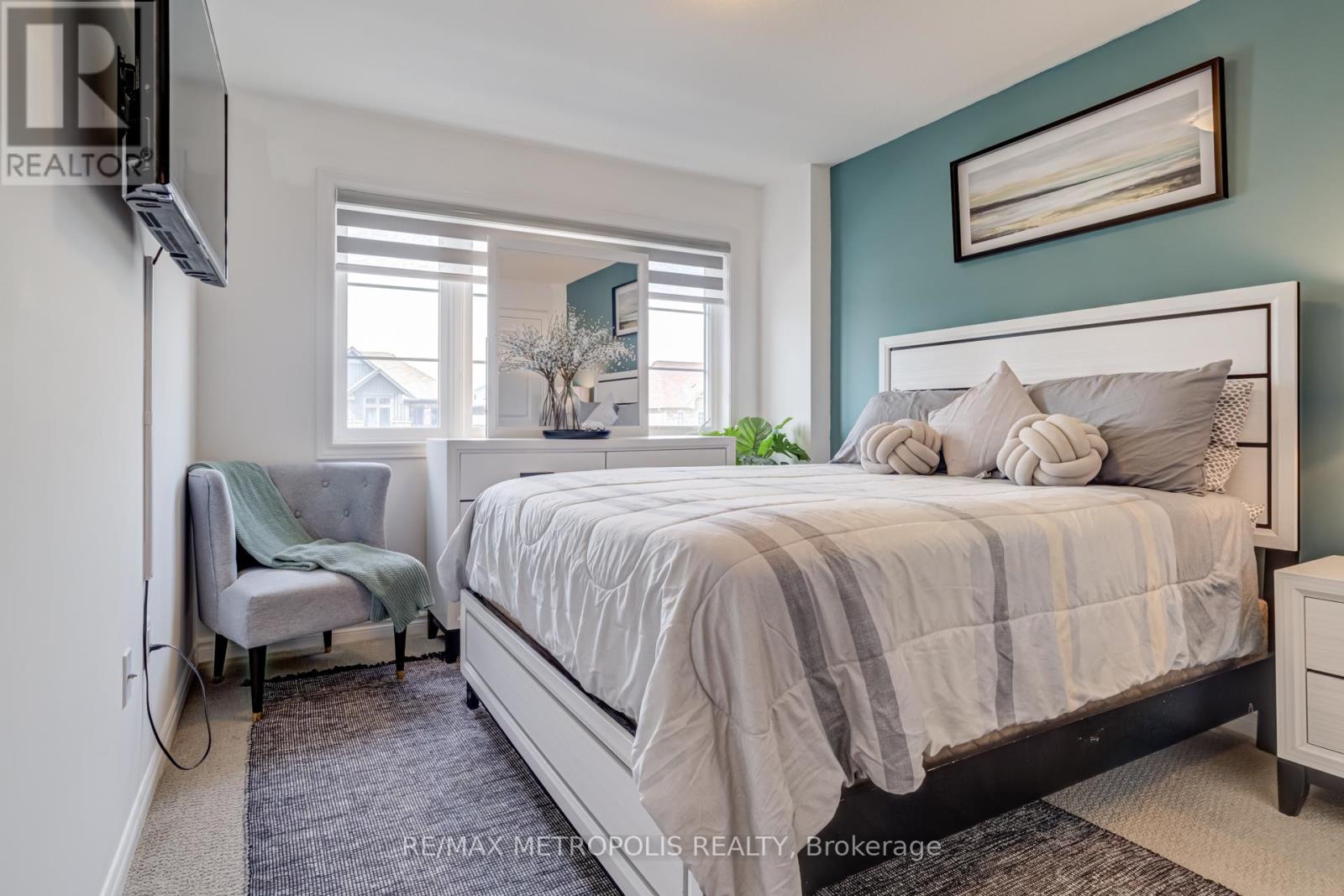 177 Longboat Run W, Brantford, Ontario  N3T 0T1 - Photo 22 - X12552554