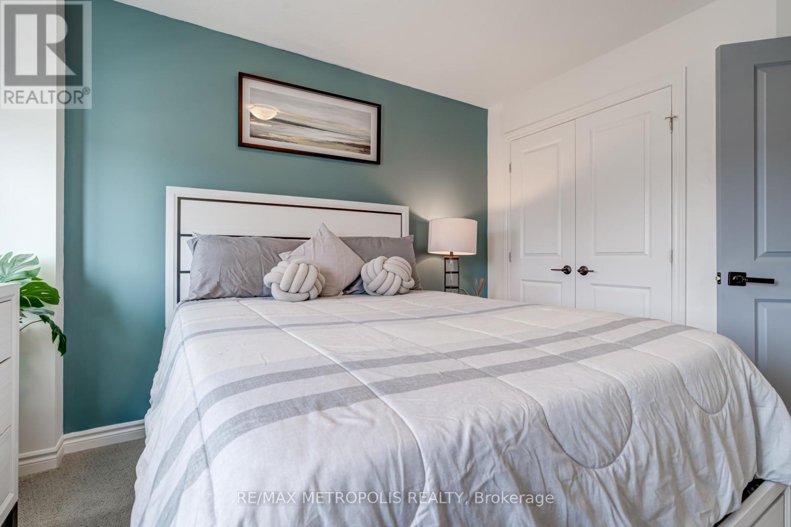 177 Longboat Run W, Brantford, Ontario  N3T 0T1 - Photo 24 - X12552554