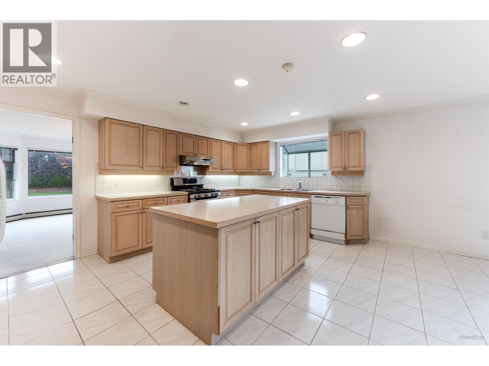 6633 Montgomery Street, Vancouver, British Columbia  V6P 4G3 - Photo 11 - R3067956