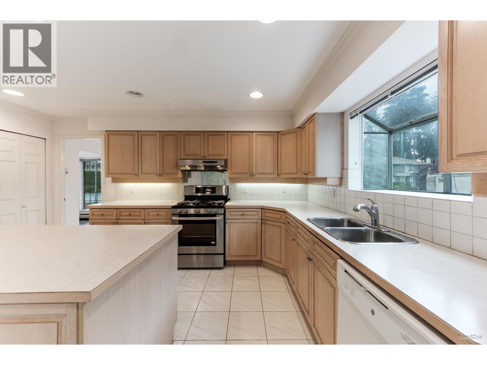 6633 Montgomery Street, Vancouver, British Columbia  V6P 4G3 - Photo 13 - R3067956