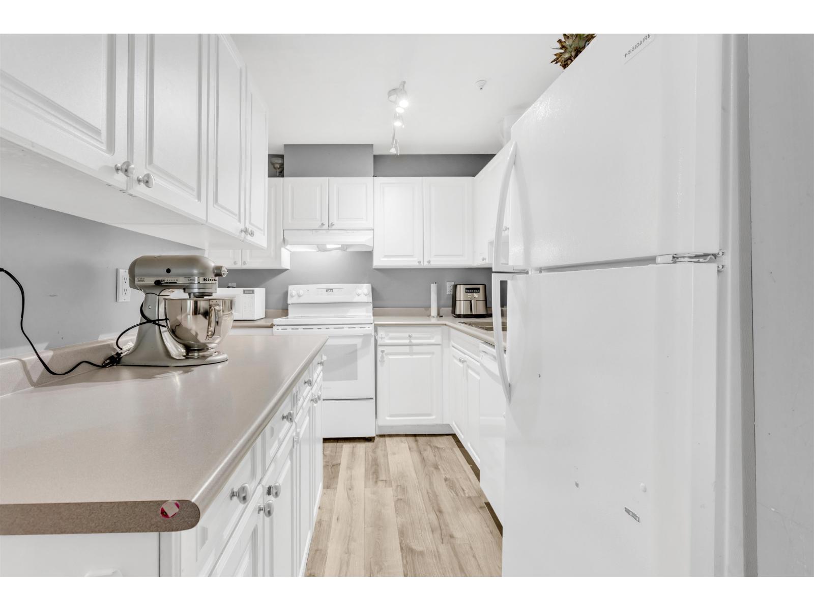 112 14885 100 Avenue Avenue, Surrey, British Columbia  V3R 0W1 - Photo 5 - R3067780