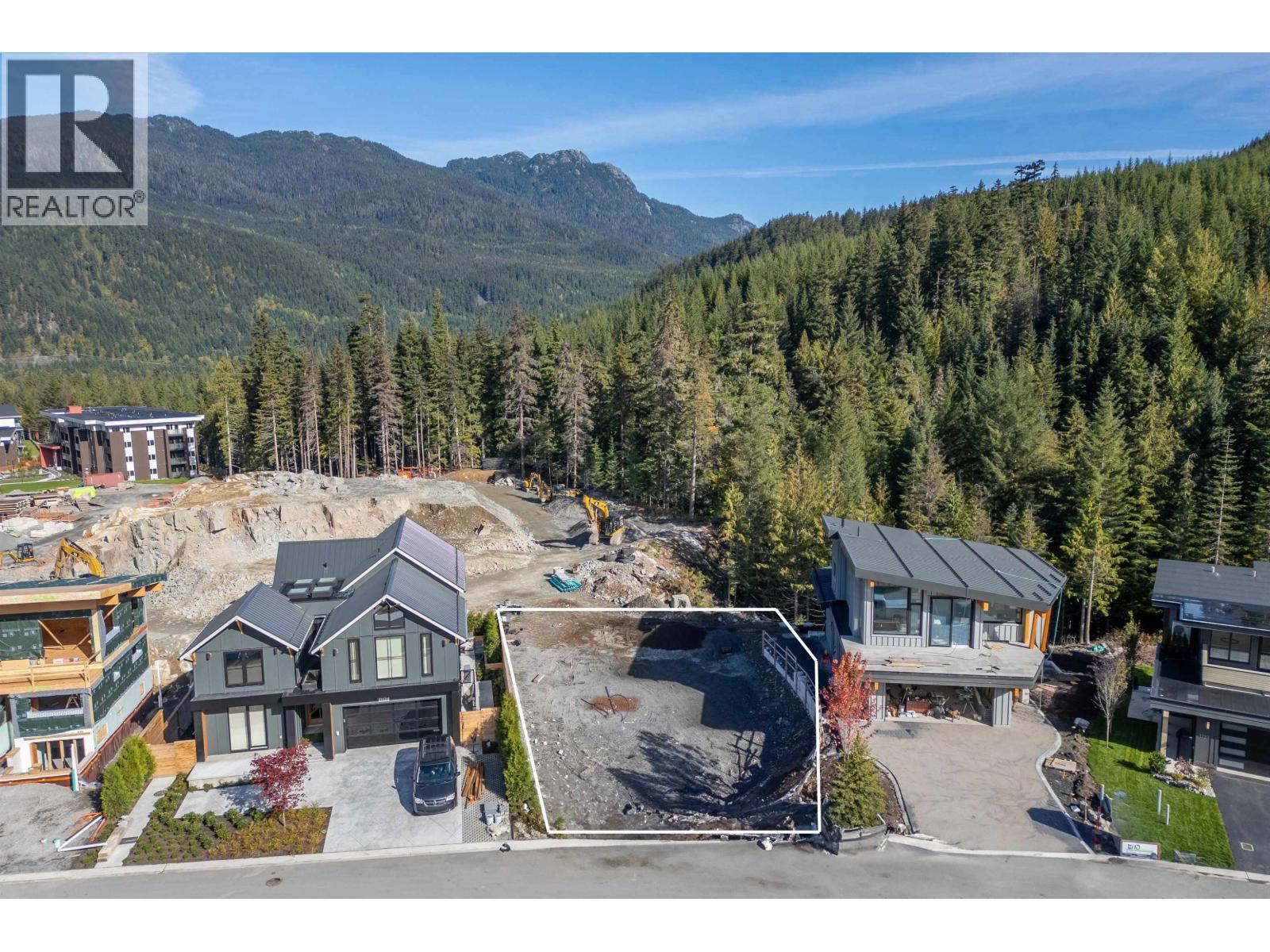 1721 River Run Place, Whistler, British Columbia  V8E 1J7 - Photo 3 - R2956684