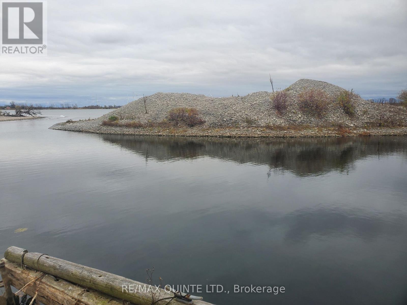 40 Fisherman's Cove Lane, Frontenac Islands, Ontario K0H 2Y0 - Photo 4 - X12212675