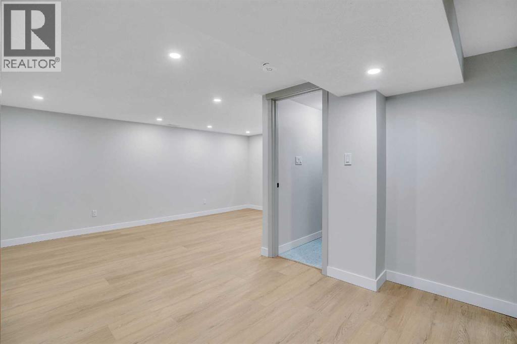 146 Springwood Drive Sw, Calgary, Alberta  T2W 0K5 - Photo 33 - A2265176