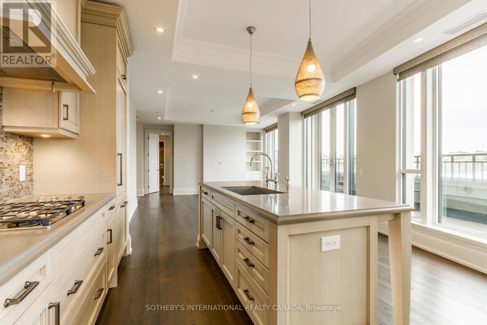 601 - 133 Hazelton Avenue, Toronto, Ontario  M5R 0A6 - Photo 12 - C12470910