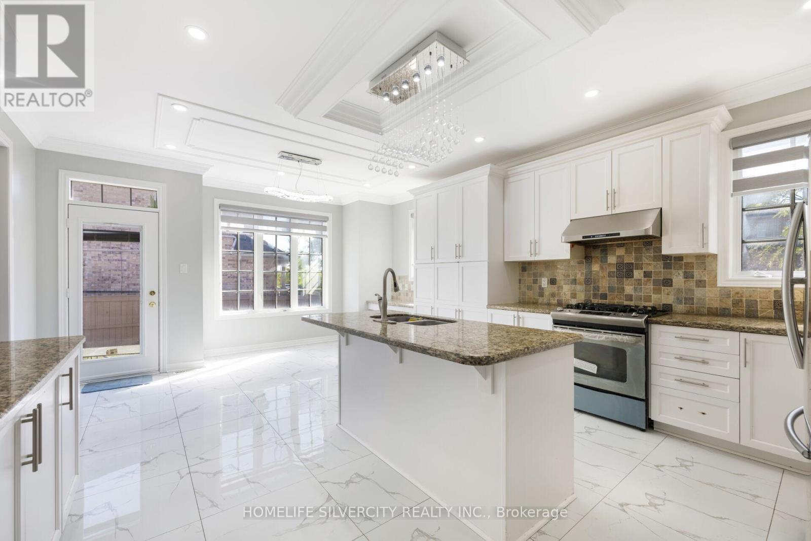 29 Sagebrook Road, Brampton, Ontario  L6P 2Y5 - Photo 12 - W12544628