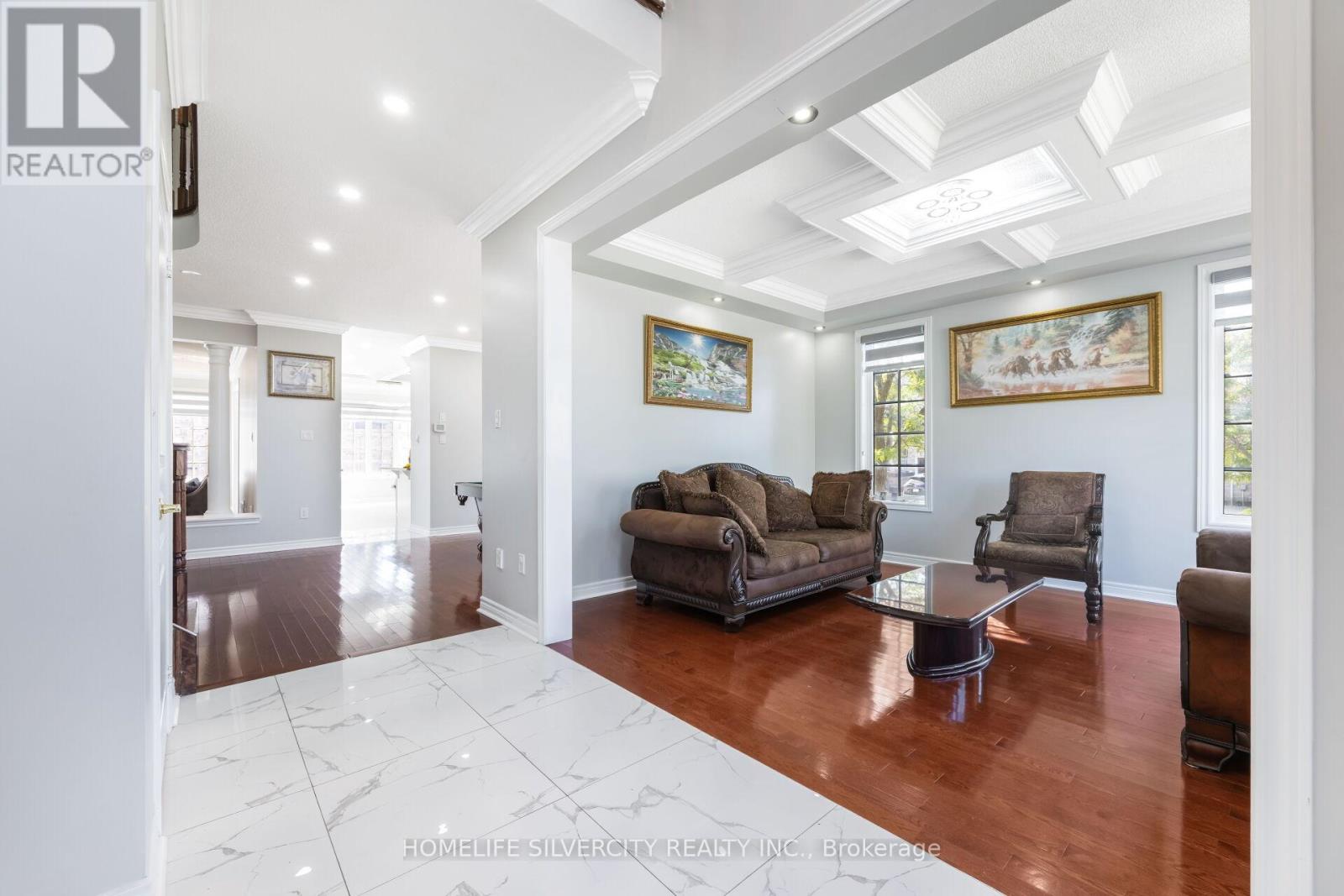 29 Sagebrook Road, Brampton, Ontario  L6P 2Y5 - Photo 4 - W12544628