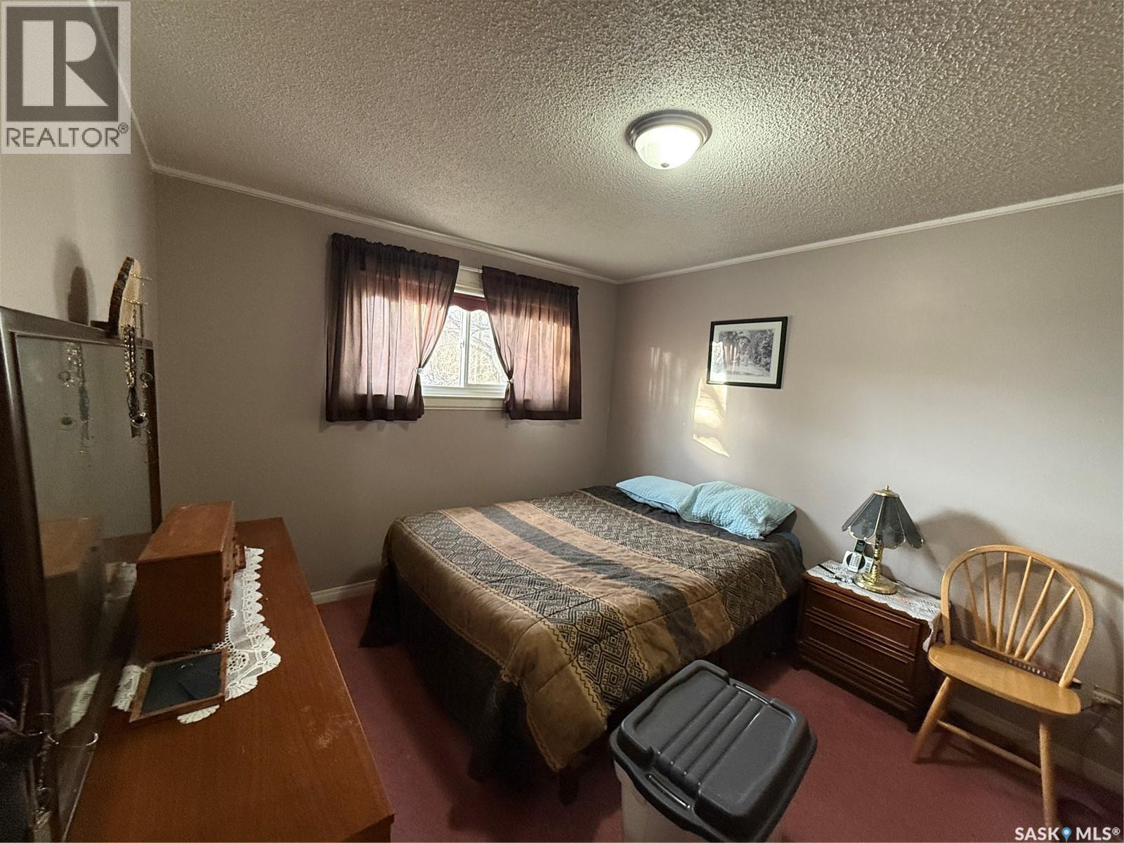 516 6th Avenue E, Assiniboia, Saskatchewan  S0H 0B0 - Photo 8 - SK024180