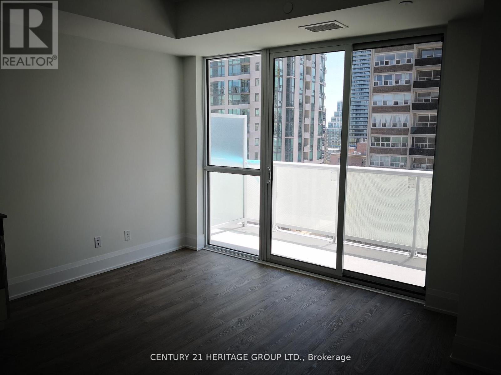 1008 - 101 Erskine Avenue, Toronto, Ontario  M4P 1Y5 - Photo 9 - C12552656