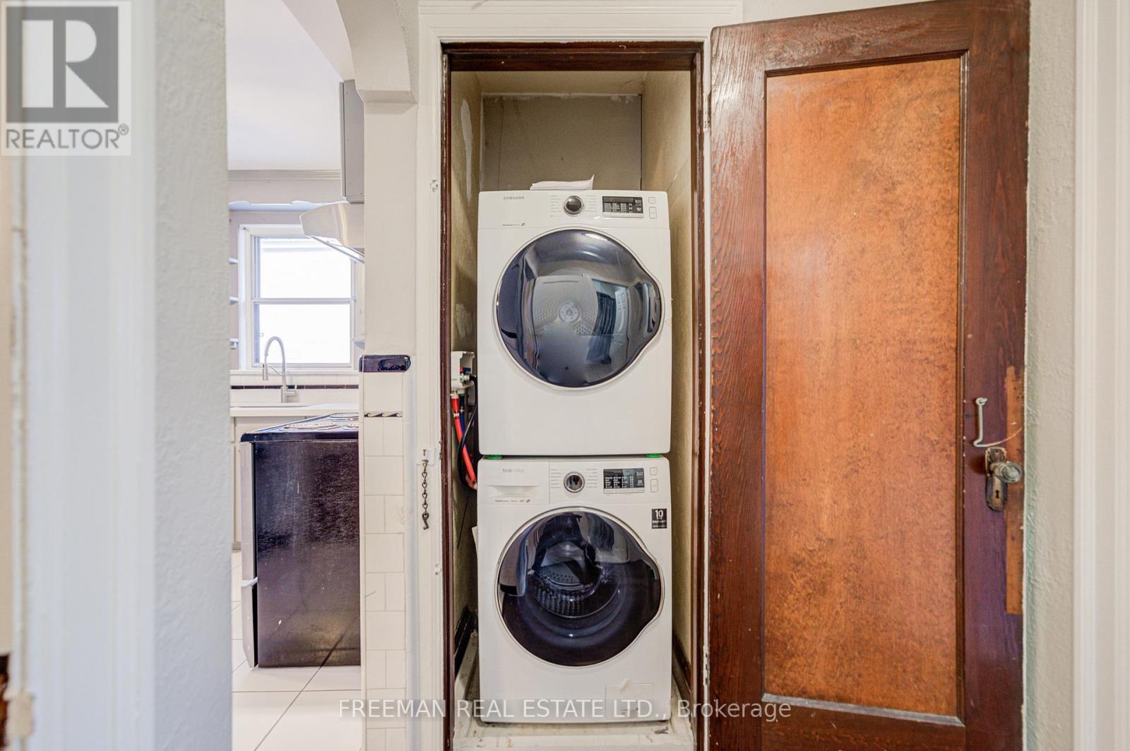 2nd Fl - 723 Euclid Avenue, Toronto, Ontario  M6G 2V1 - Photo 15 - C12552678