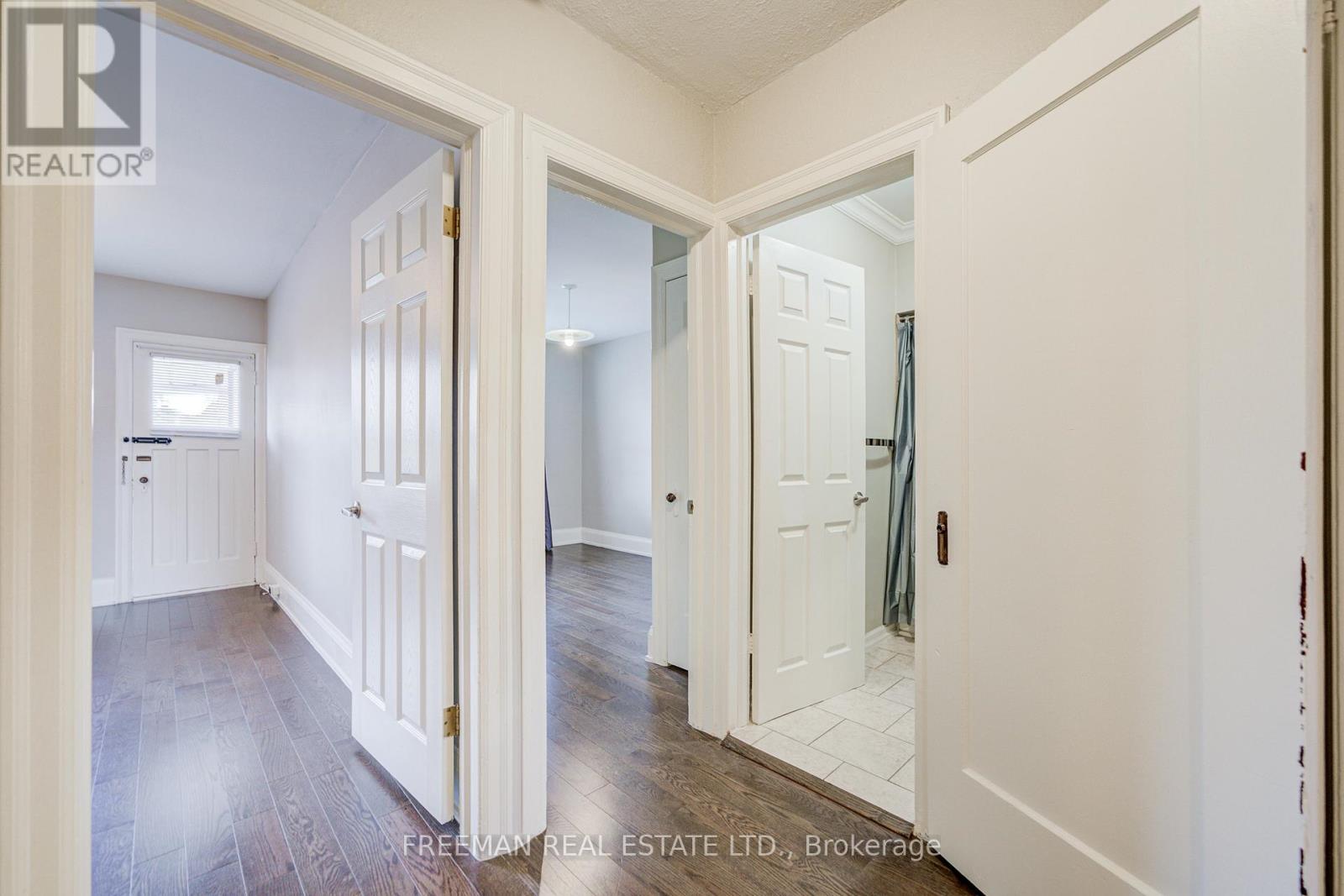 2nd Fl - 723 Euclid Avenue, Toronto, Ontario  M6G 2V1 - Photo 16 - C12552678