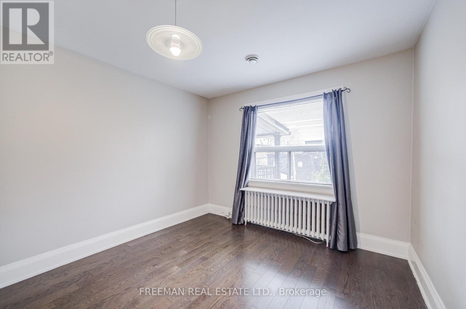 2nd Fl - 723 Euclid Avenue, Toronto, Ontario  M6G 2V1 - Photo 19 - C12552678