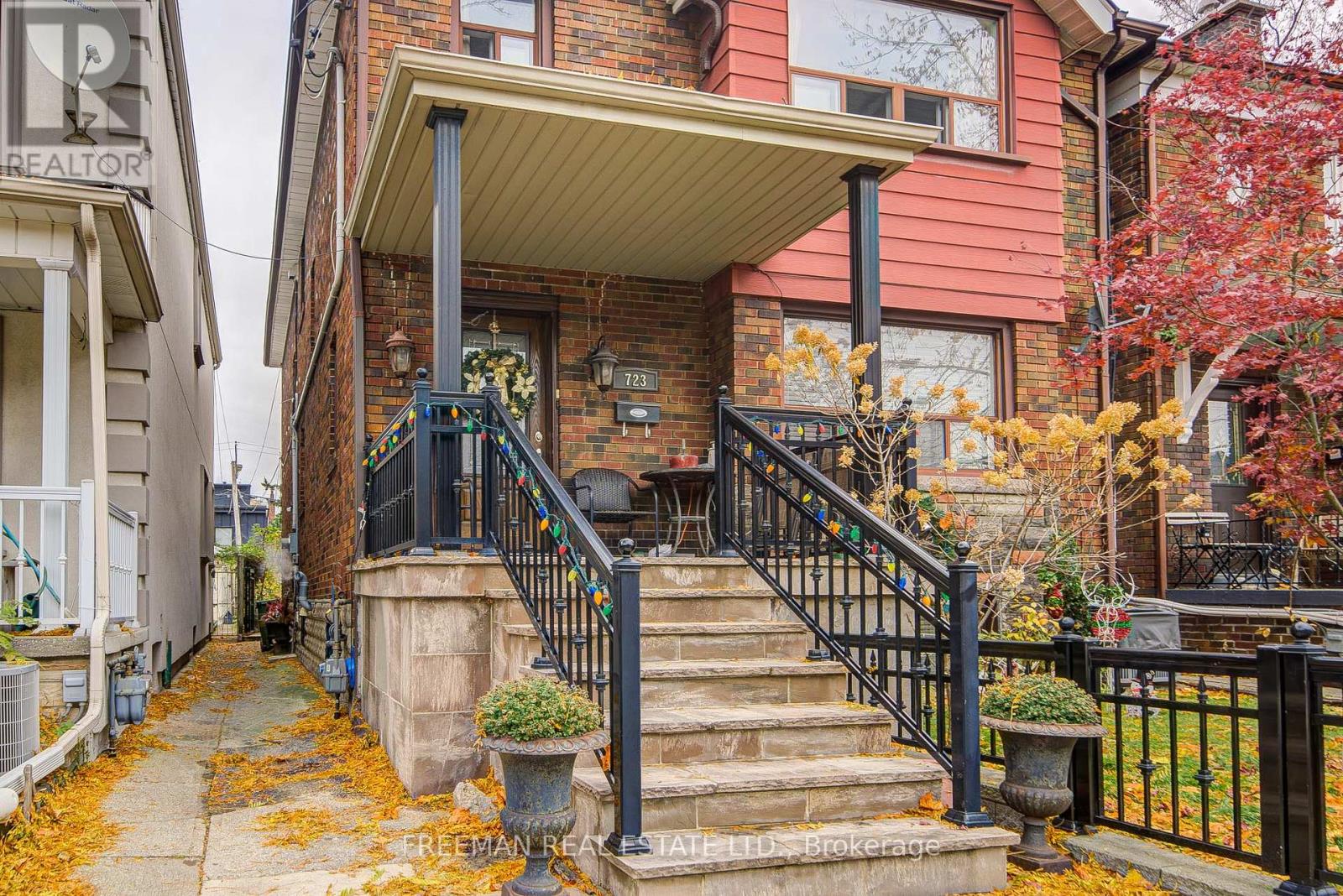 2nd Fl - 723 Euclid Avenue, Toronto, Ontario  M6G 2V1 - Photo 2 - C12552678