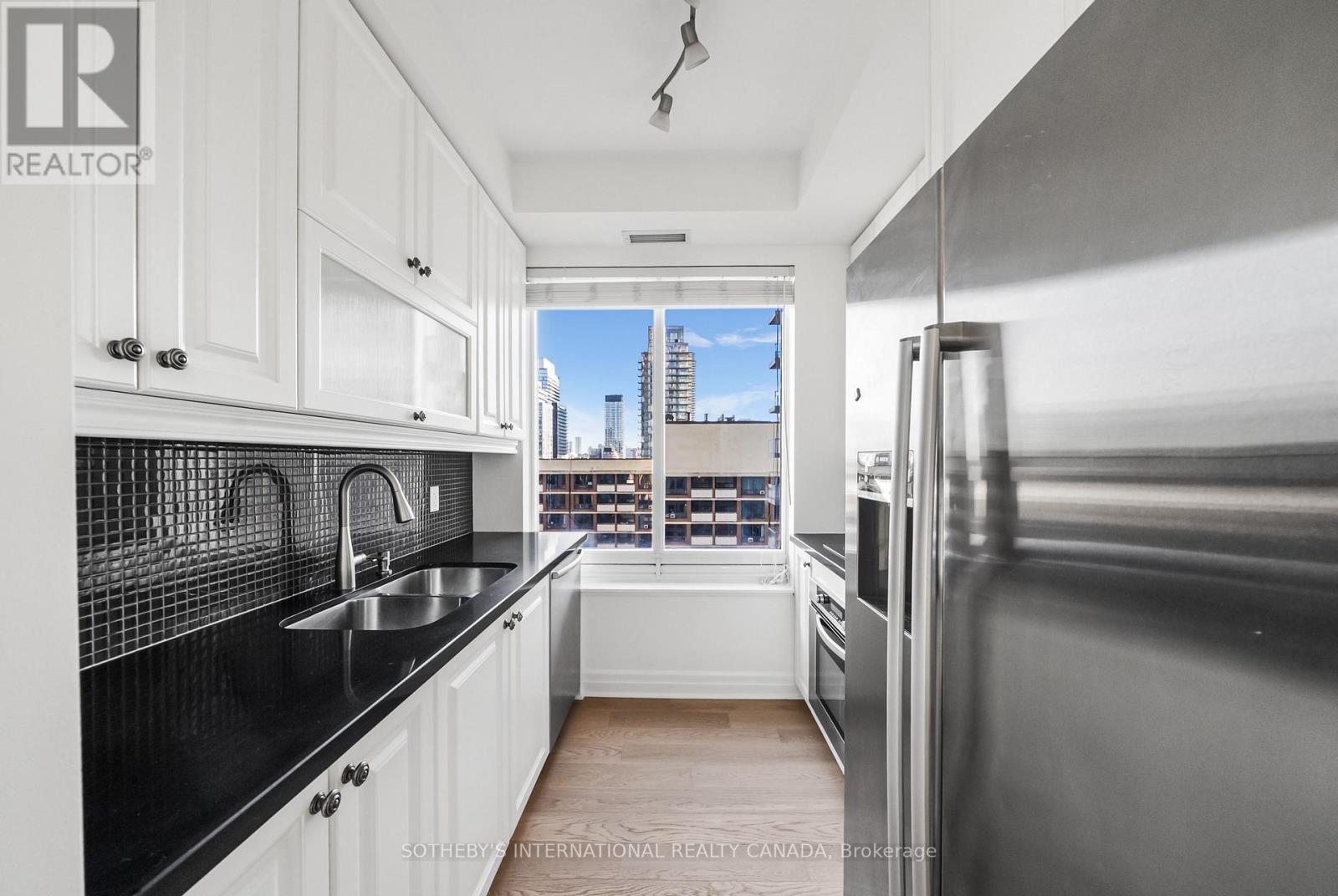 2006 - 35 Balmuto Street, Toronto, Ontario  M4Y 0A3 - Photo 14 - C12552690